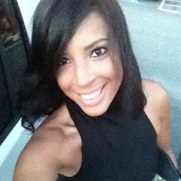 Meet your Posher, Tiesha - Picture 2 of 2